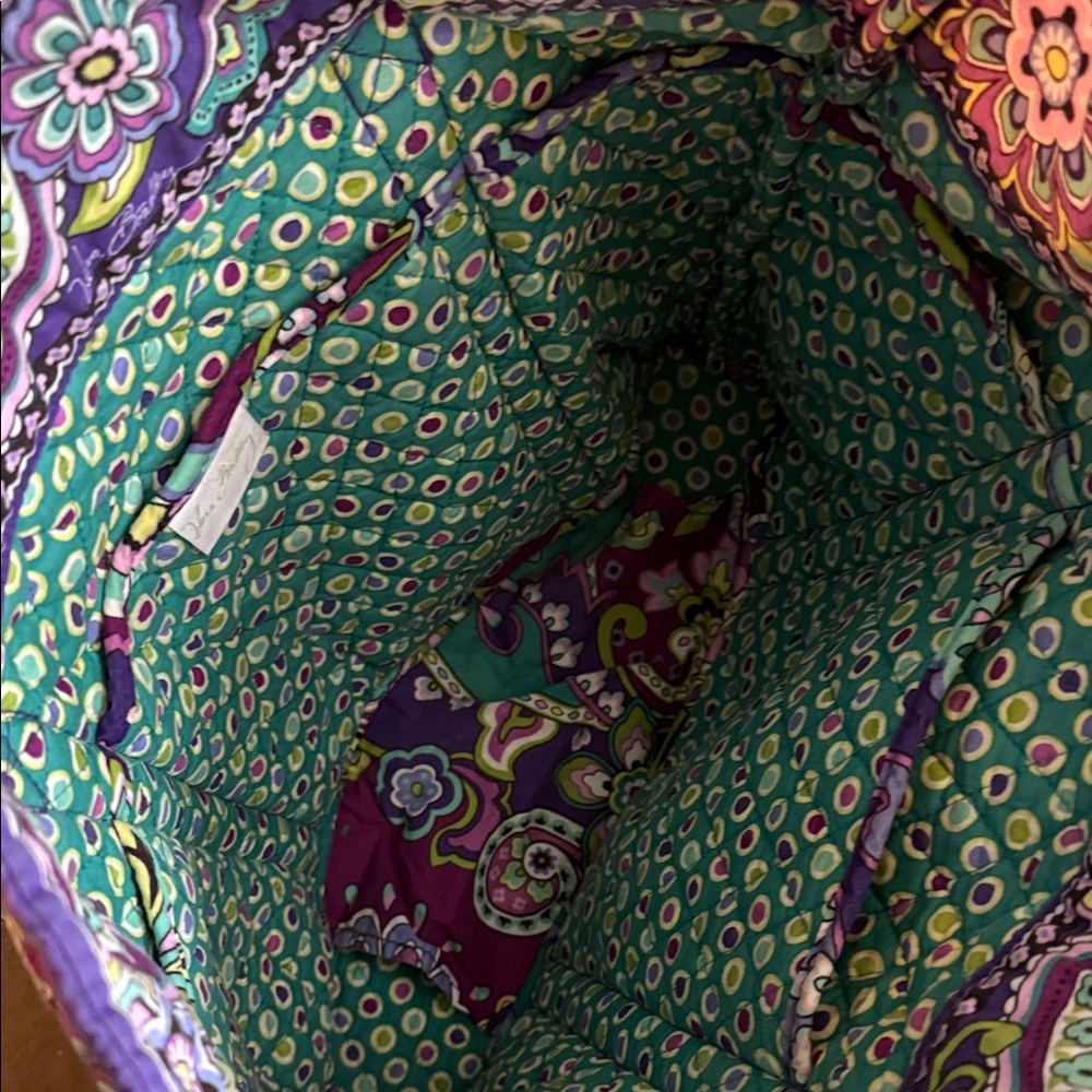 Vibrant Paisley Tote Bag Vera Bradley purple 14 by 16. Pockets. Tortoise latch - Picture 7 of 8